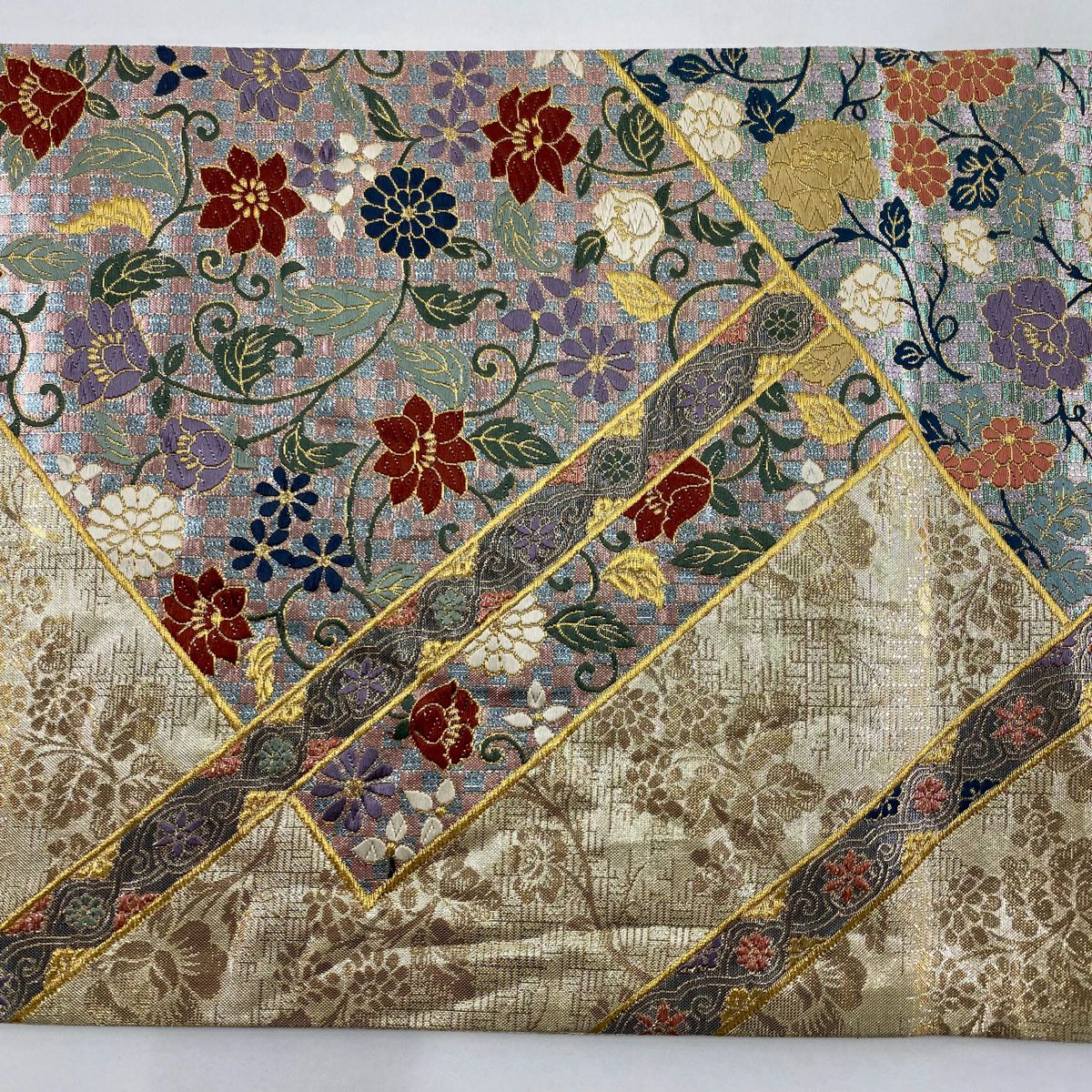 【美品】 袋帶 秀品級 草花紋紋 市松樹刺繡 金線 淺粉色 六通 純蠶絲