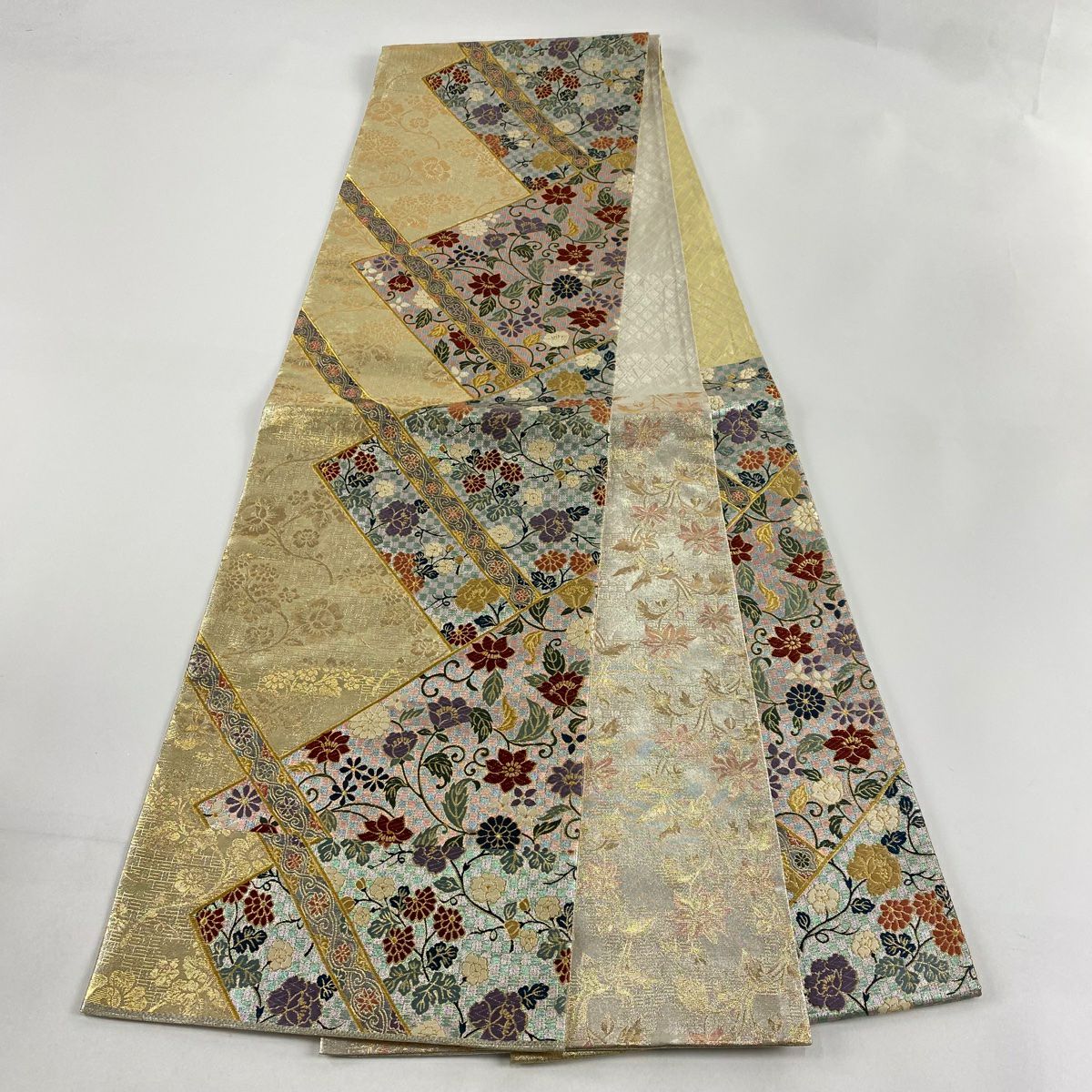 【美品】 袋帶 秀品級 草花紋紋 市松樹刺繡 金線 淺粉色 六通 純蠶絲
