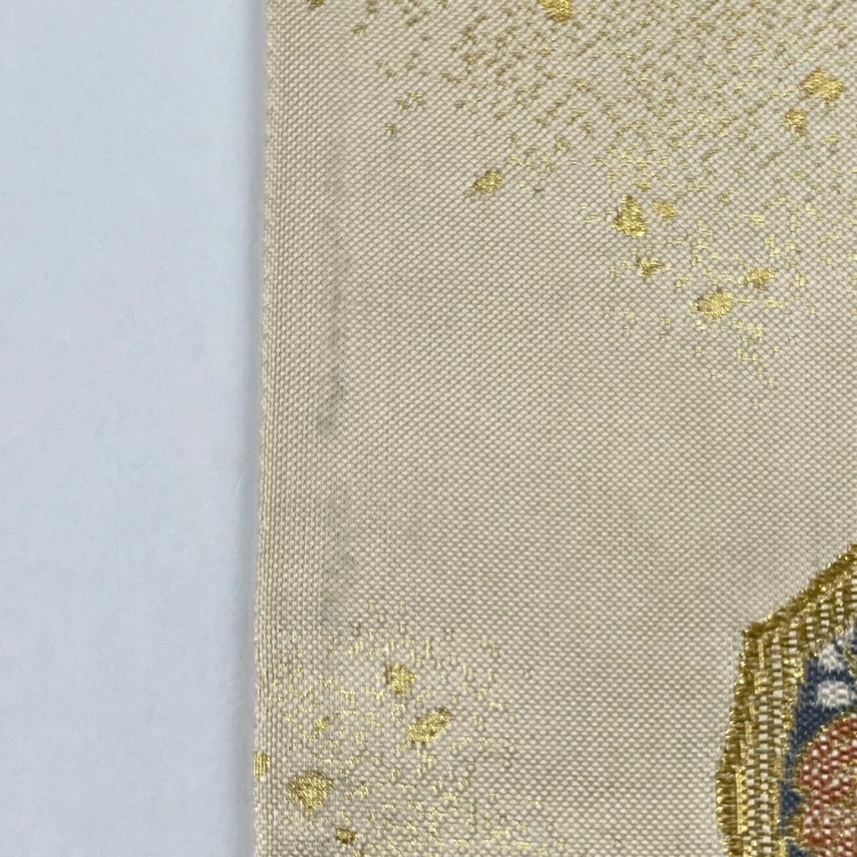 【美品】 袋帶 秀品級 低織 華紋 花唐草紋 金絲 刺繡 米色 六通 純蠶絲