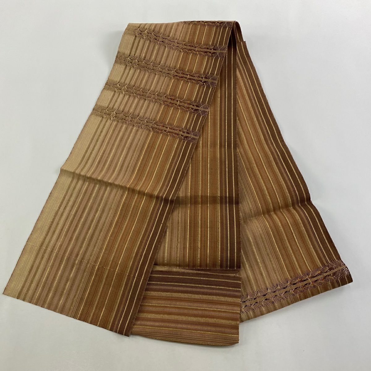 【美品】 名古屋帶 優品級 八寸名古屋帶 松樹葉仕立 雜紋 幾何圖案 金線 淺茶 純蠶絲