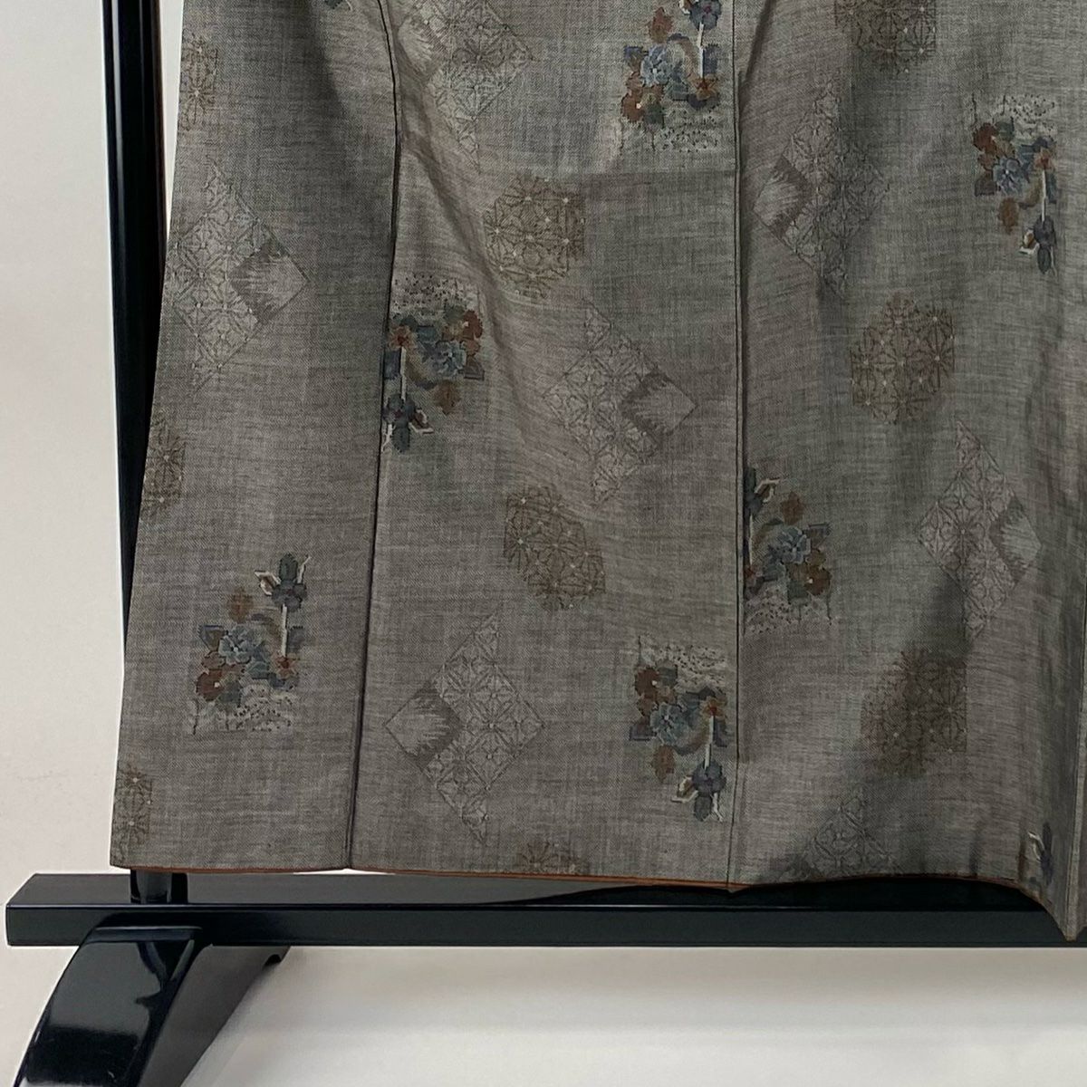 【美品】 紬織 身長159cm 袖長67cm M 雙層 草花紋紋 麻葉 灰茶 純蠶絲 名品級