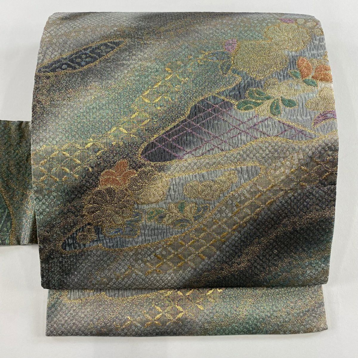 【美品】 名古屋帶 秀品級 草花紋紋 霞 金絲 金金箔 灰綠 純蠶絲