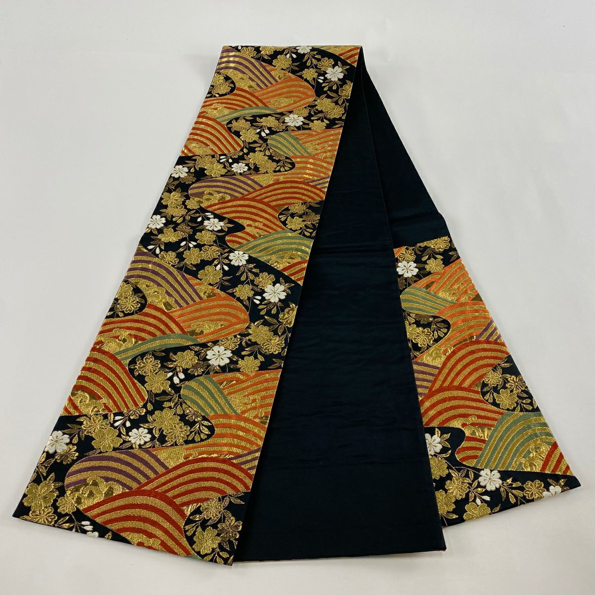 【美品】 袋帶 秀品級 波 櫻花 唐織 金絲 黑 六通 純蠶絲