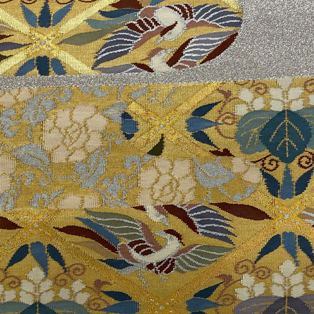【美品】 袋帶 秀品級 霞取鳳凰桐紋樣 金銀彩 金金箔 淺紫色 大鼓圖案 純蠶絲
