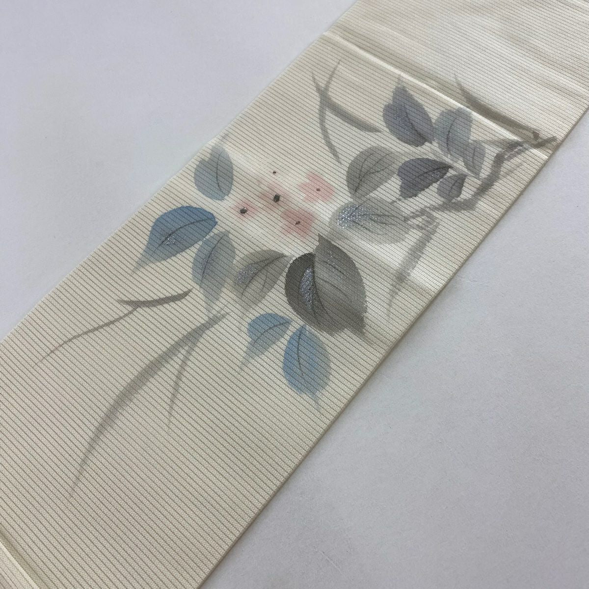 名古屋帶 秀品級 落款 夏帶 絽 草花紋刺繡 金銀彩 奶油色 純蠶絲
