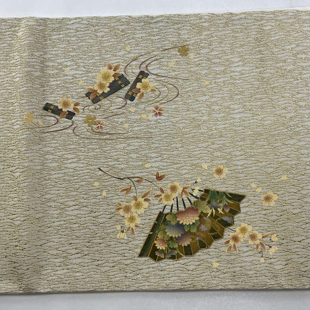 【美品】 袋帶 秀品級 扇子子 櫻花 金絲 金銀彩 米色 大鼓圖案 純蠶絲