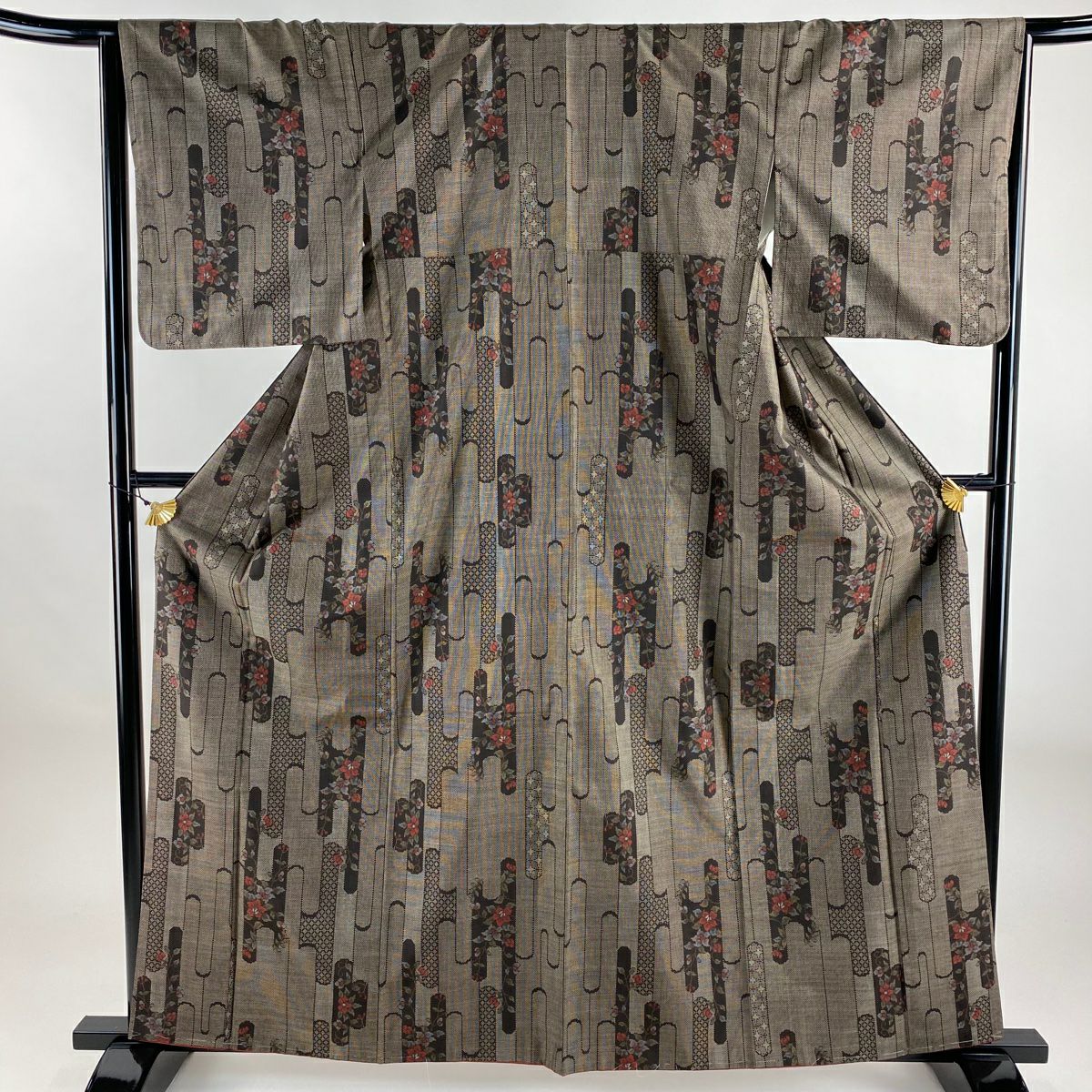 【美品】 紬織織 身長162cm 袖長65cm M 雙層 草花紋紋 幾何學 焦茶 純蠶絲 秀品級