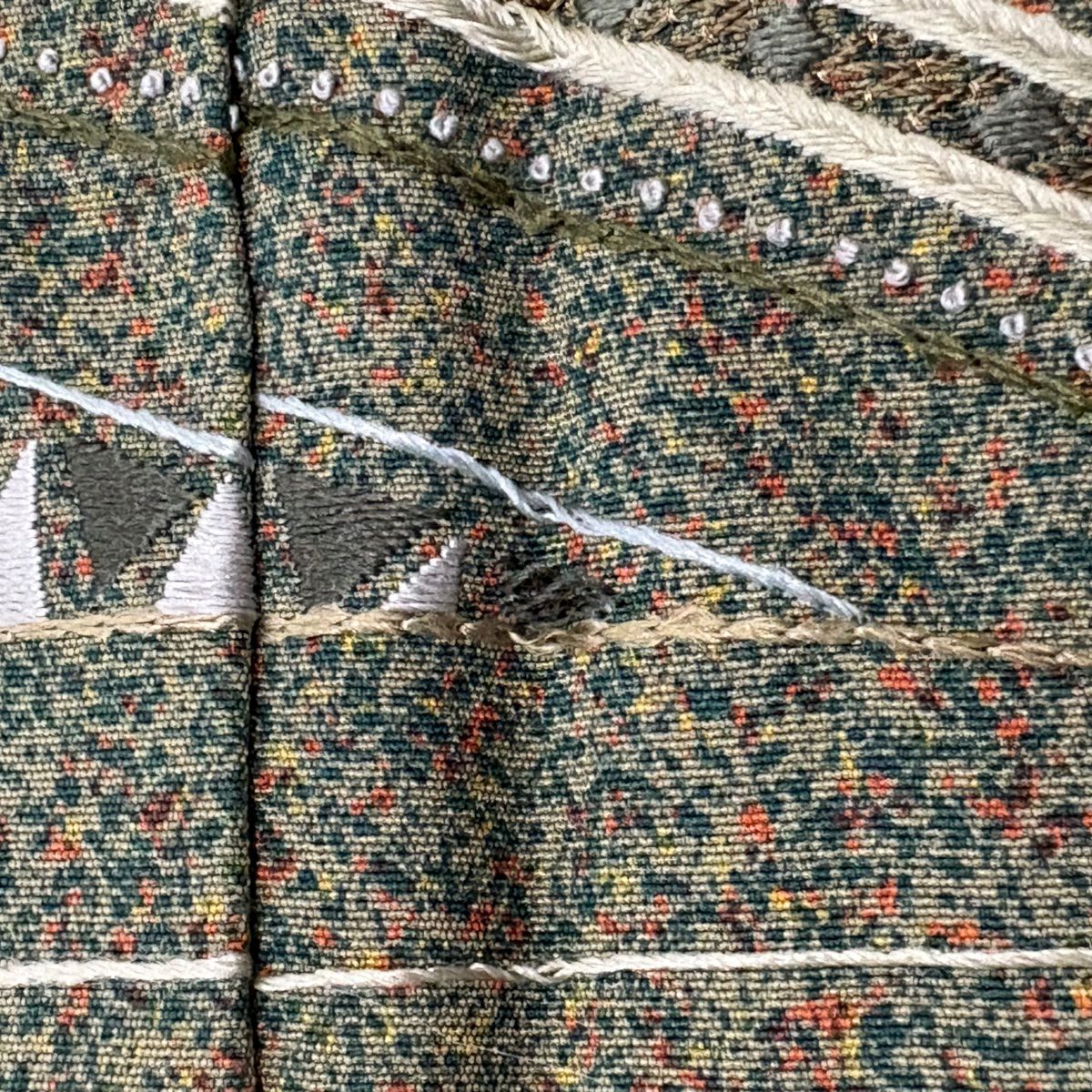 【美品】 付下 身長167.5cm 袖長66cm M 雙層 幾何圖案 刺繡 金線 茶綠 純蠶絲 優品級