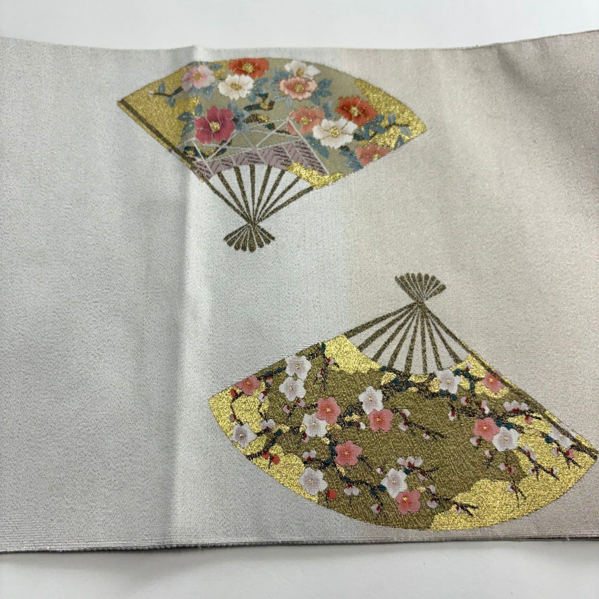 【美品】 袋帶 名品級 大和 扇子子 霞 金絲 米色 大鼓圖案 純蠶絲
