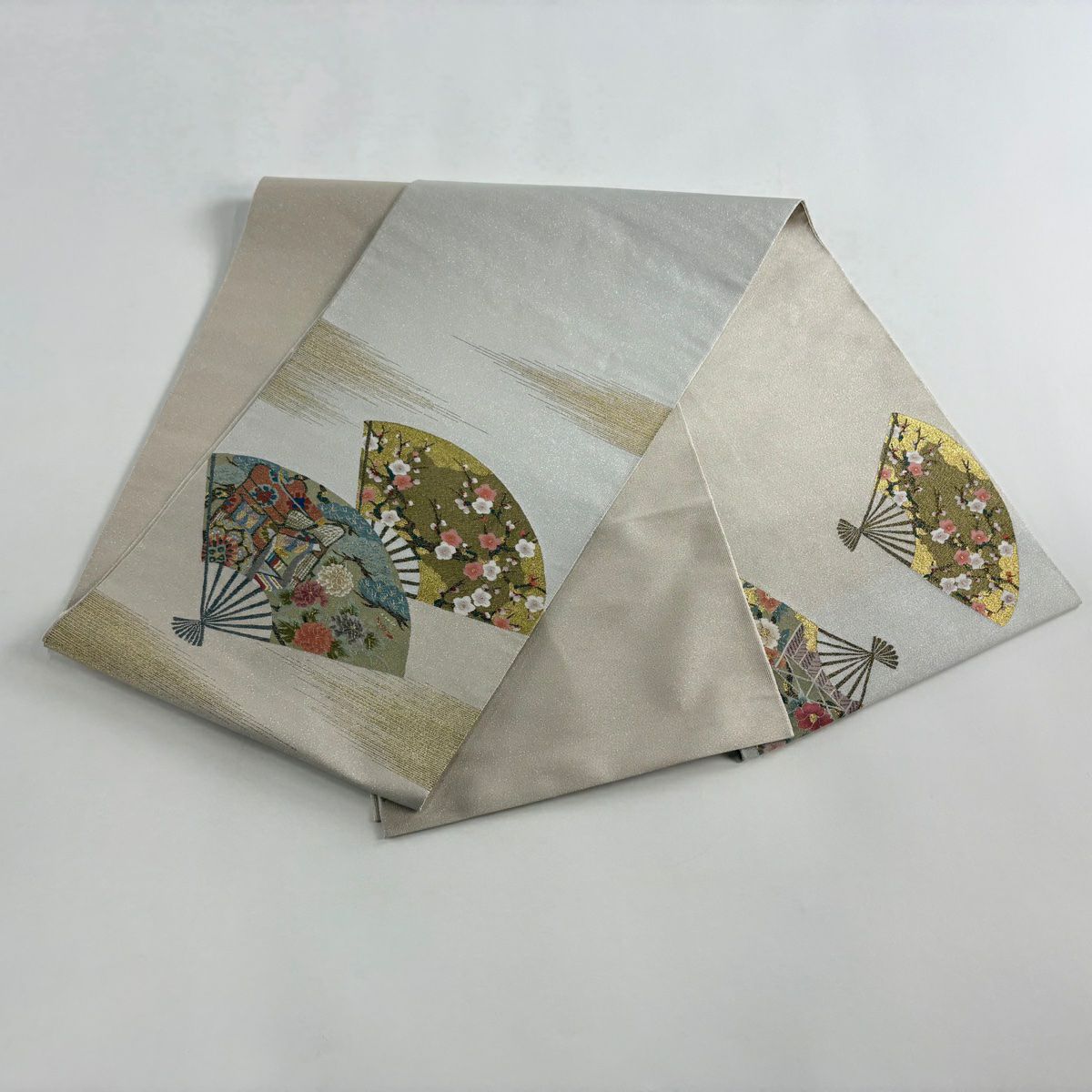 【美品】 袋帶 名品級 大和 扇子子 霞 金絲 米色 大鼓圖案 純蠶絲