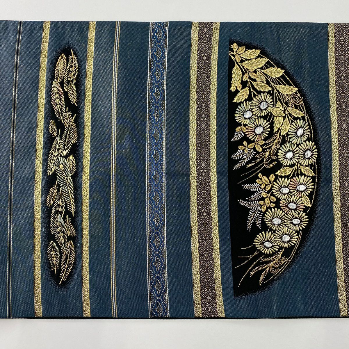 【美品】 袋帶 秀品級 段割附菊花花 金銀彩 金金箔 深綠 六通 純蠶絲