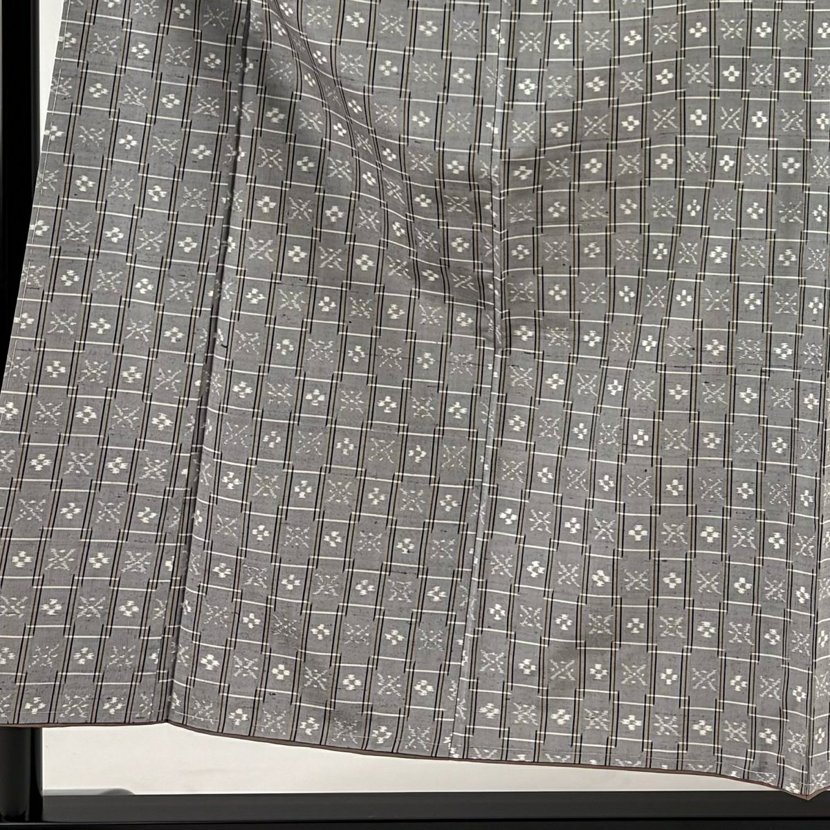 【美品】 紬織織 身長153.5cm 袖長63.5cm S 雙層 花 幾何學 灰 純蠶絲 秀品級