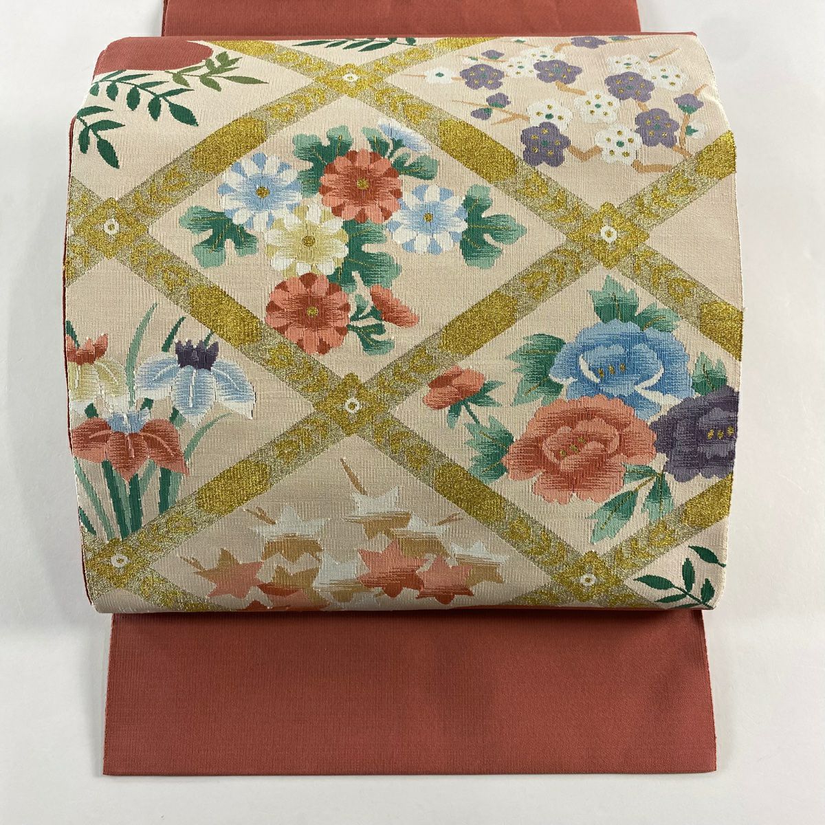 【美品】 名古屋帶 名品級 八寸名古屋帶 松樹葉裁縫 菊花 枝梅花 金糸 明綴織 粉米色 純蠶絲