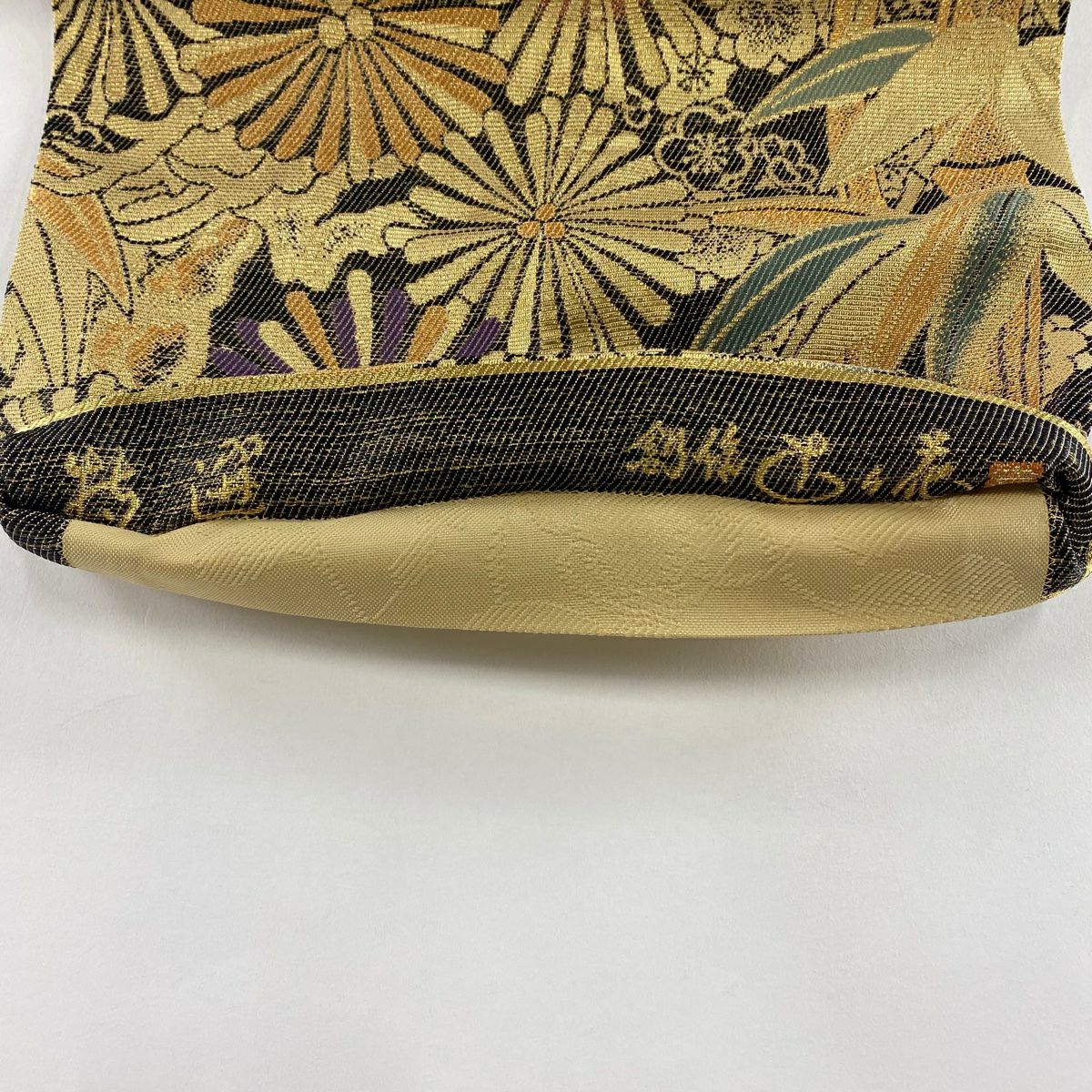 【美品】 袋帶 名品級 落款あり 松樹竹子梅花 金糸 金色 六通 純蠶絲