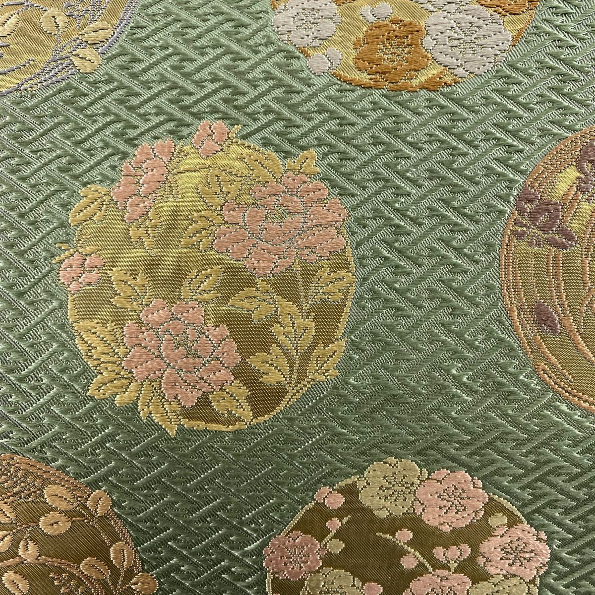 【美品】 袋帶 名品級 花丸紋 刺繡 金金箔 蓬色 六通 純蠶絲