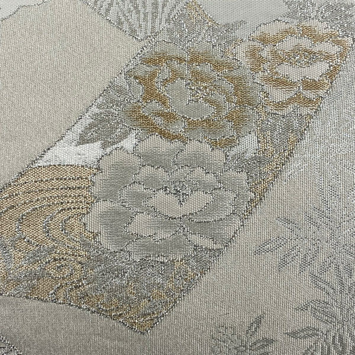 【美品】 袋帶 名品級 落款あり 關西裁縫 短冊 草花紋 金銀彩 金金箔 奶油 全通 純蠶絲