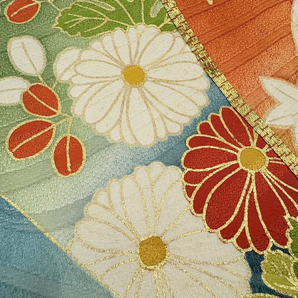 振袖禮服 身長167cm 袖長65cm M 雙層 色紙 草花紋紋 刺繡 金線 奶油色 純蠶絲 名品級