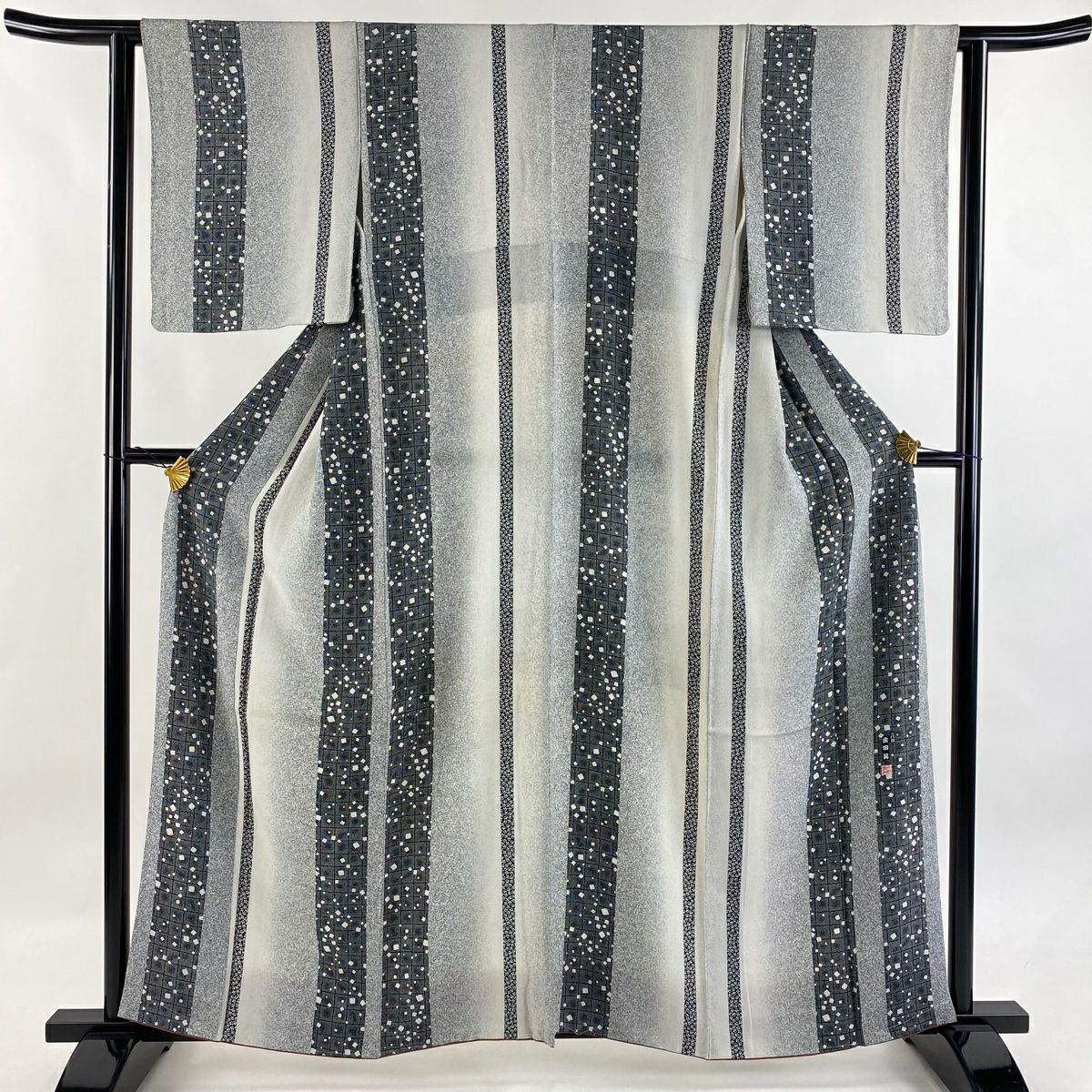 【美品】 小紋 身長160cm 袖長61cm S 雙層 落款あり 格子 草花紋紋 灰色 純蠶絲 名品級