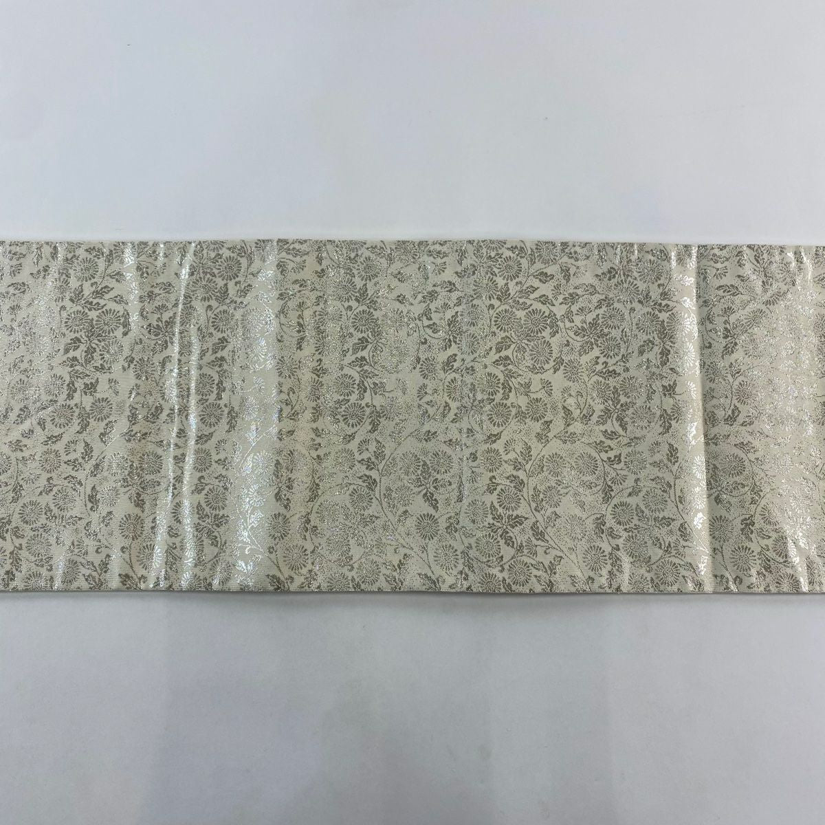 【美品】 袋帶 秀品級 關西仕立 花唐草紋 色紙 刺繡 金金箔 奶油 六通 純蠶絲