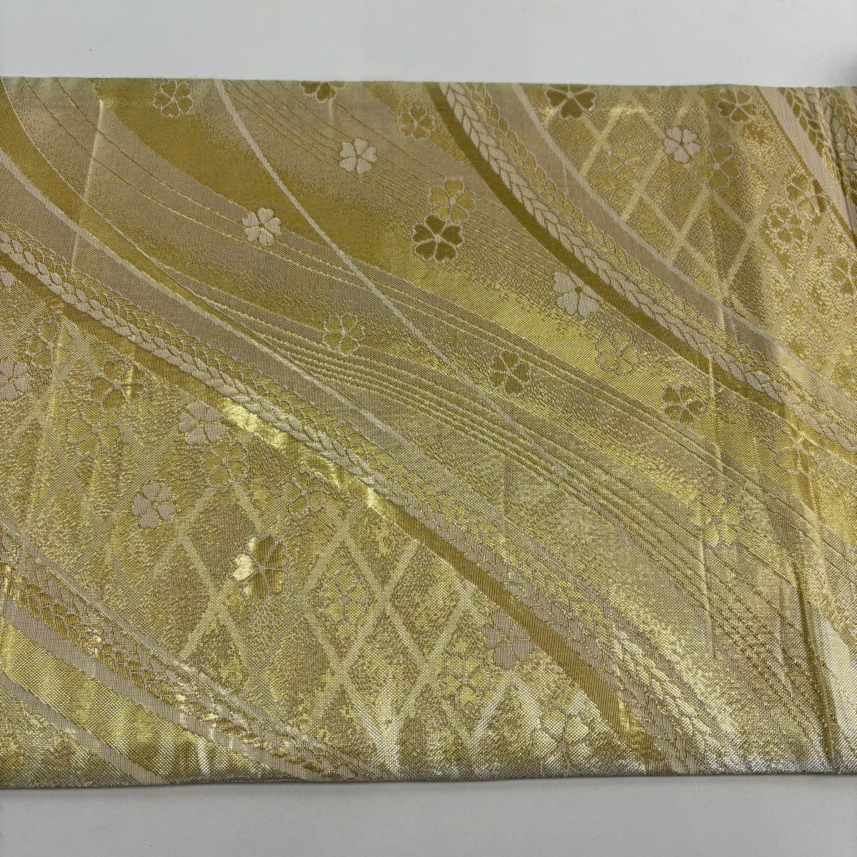 【美品】 袋帶 秀品級 振袖禮服禮服用 鳥 梅花 金金箔 金銀彩 黑色 大鼓圖案 純蠶絲