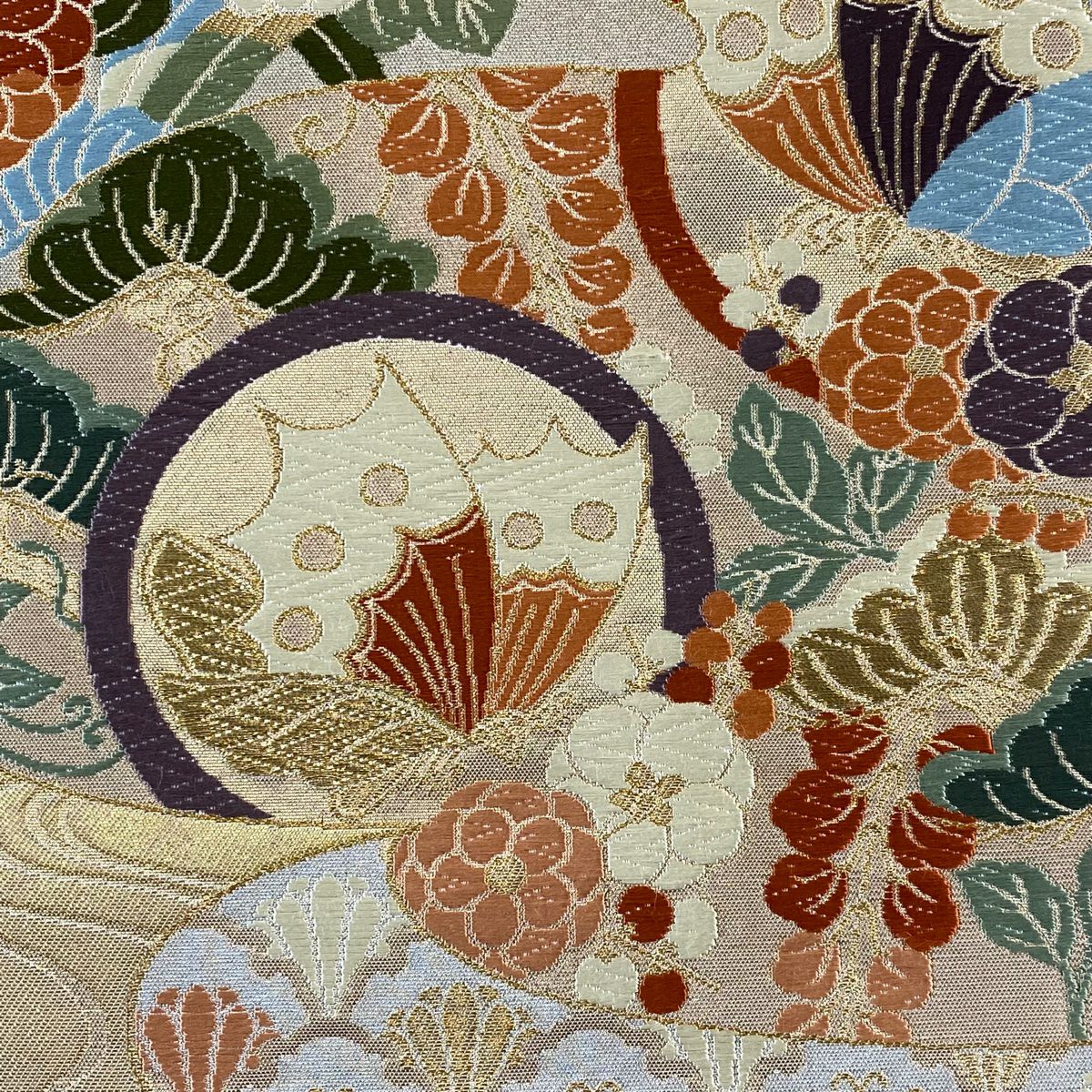 【美品】 袋帶 秀品級 蝶 菊花 金絲 唐織 金色 六通 純蠶絲