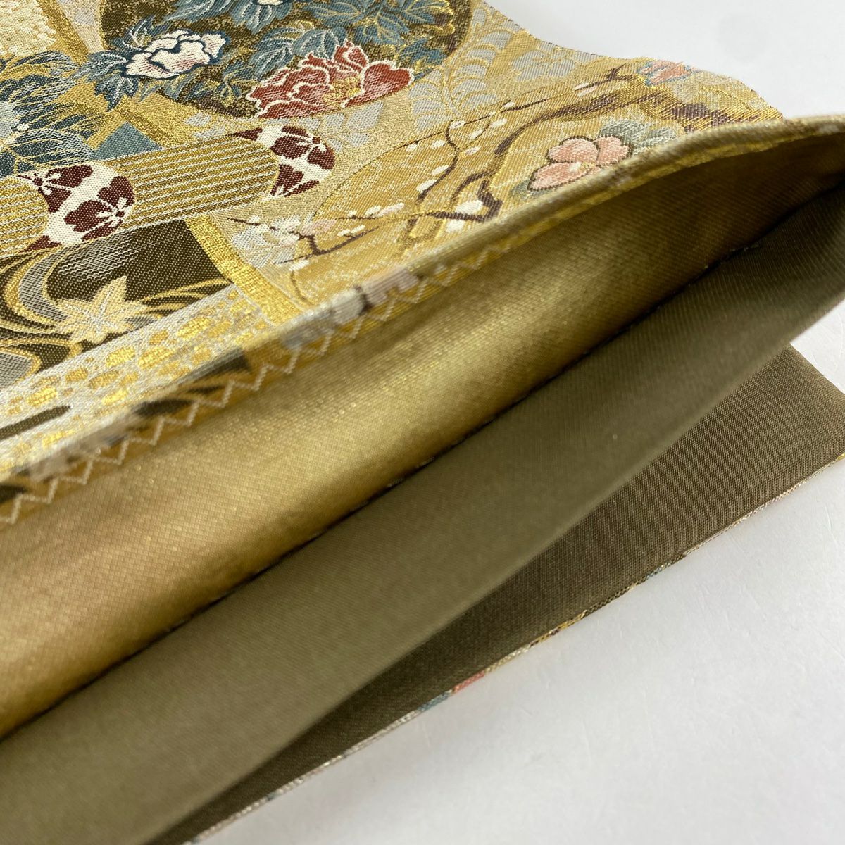 【美品】 袋帶 秀品級 草花紋 流水 金金箔 金絲 金色 六通 純蠶絲