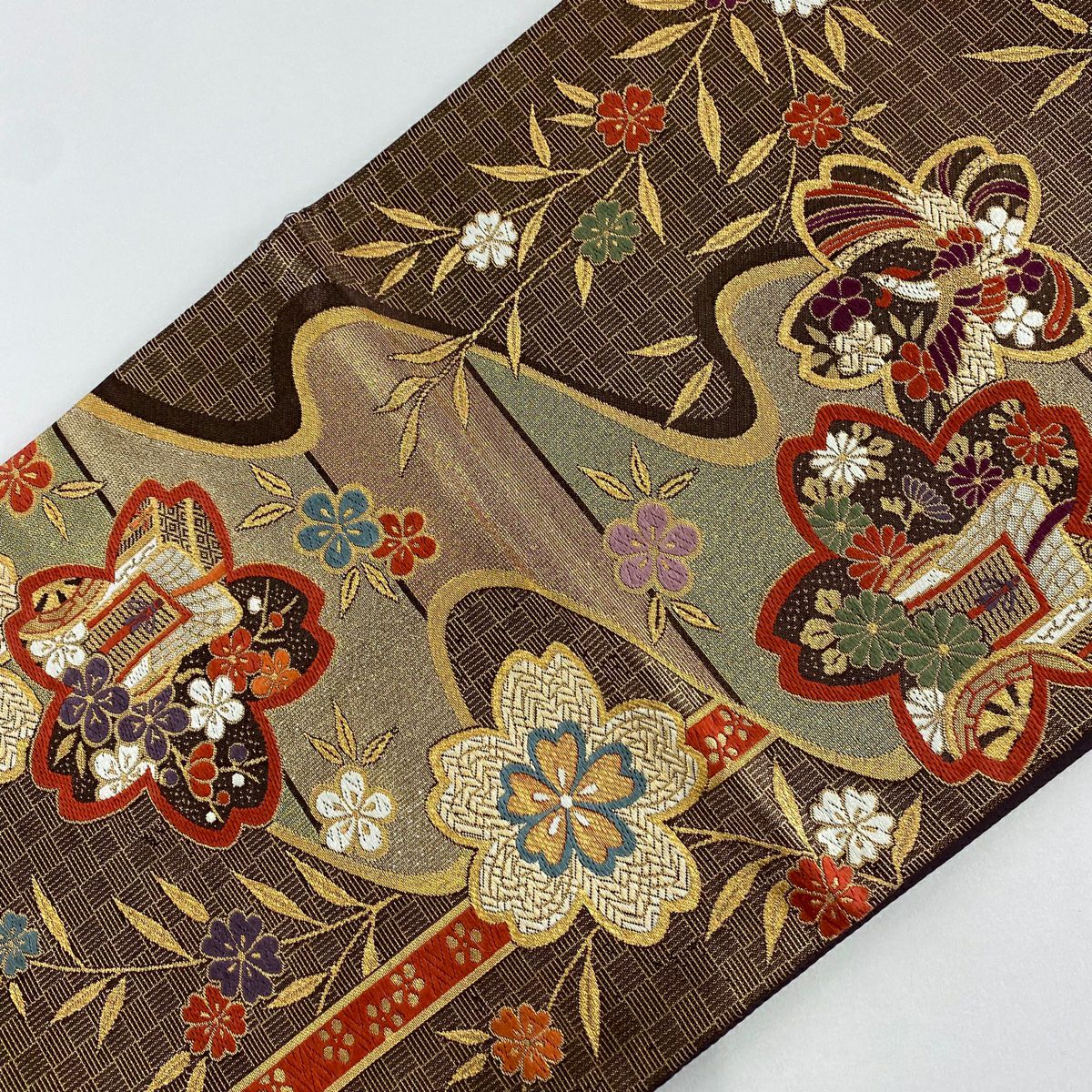 【美品】 袋帶 秀品級櫻花 御所車 刺繡 金線 焦茶 六通 純蠶絲