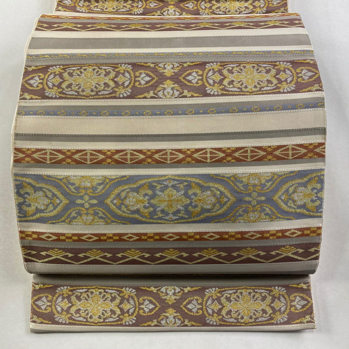 【美品】 袋帶 秀品級 段紋 華紋 金銀彩 淡奶油 六通 純蠶絲