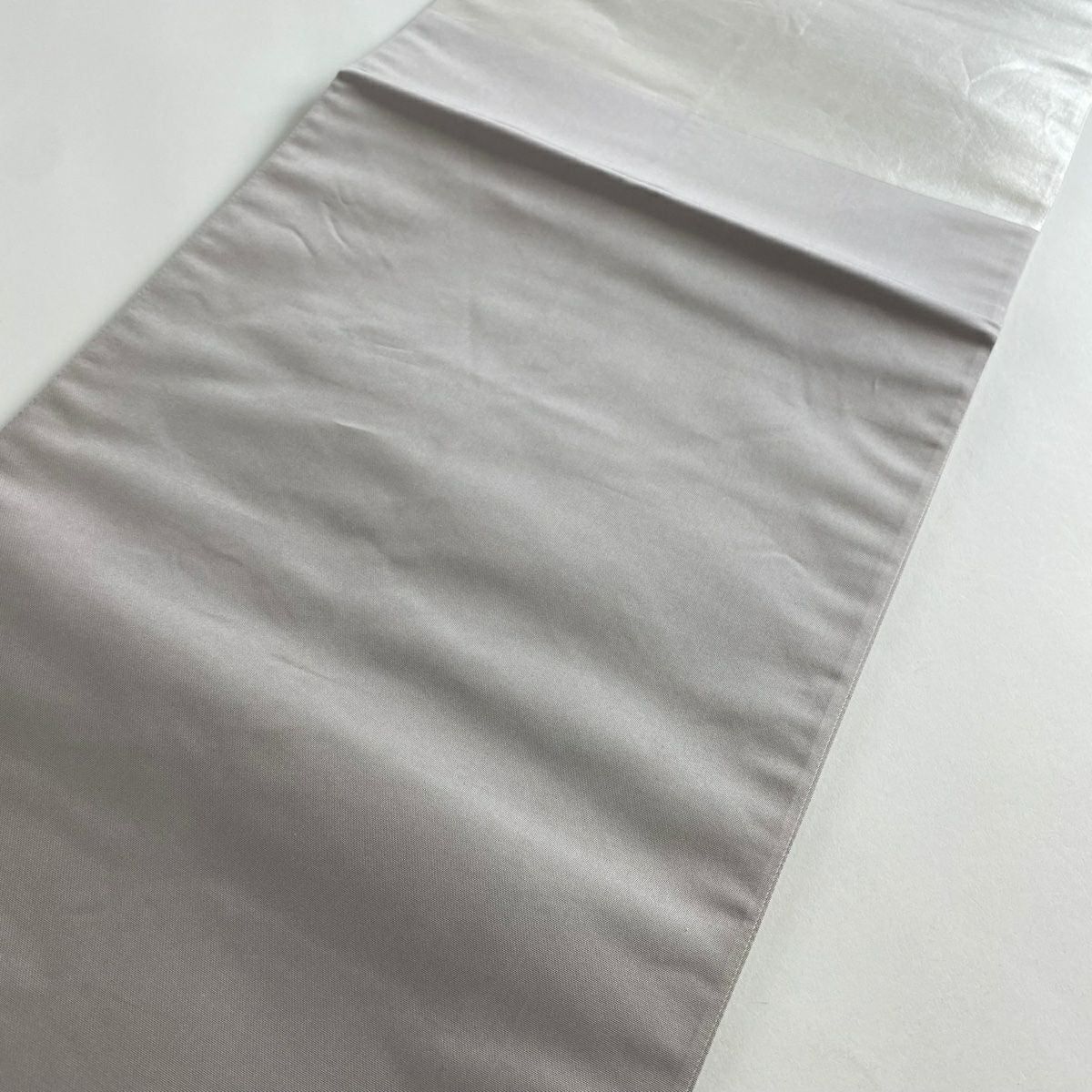 【美品】 袋帶 秀品級 花唐草紋 螺鈿金金箔 銀 金銀彩 純蠶絲