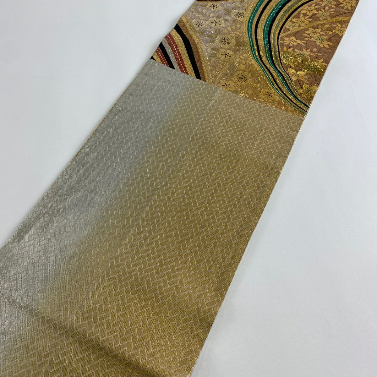 袋帶 秀品級 草花紋紋 斜紋 金絲 金金箔 金色 六通 純蠶絲