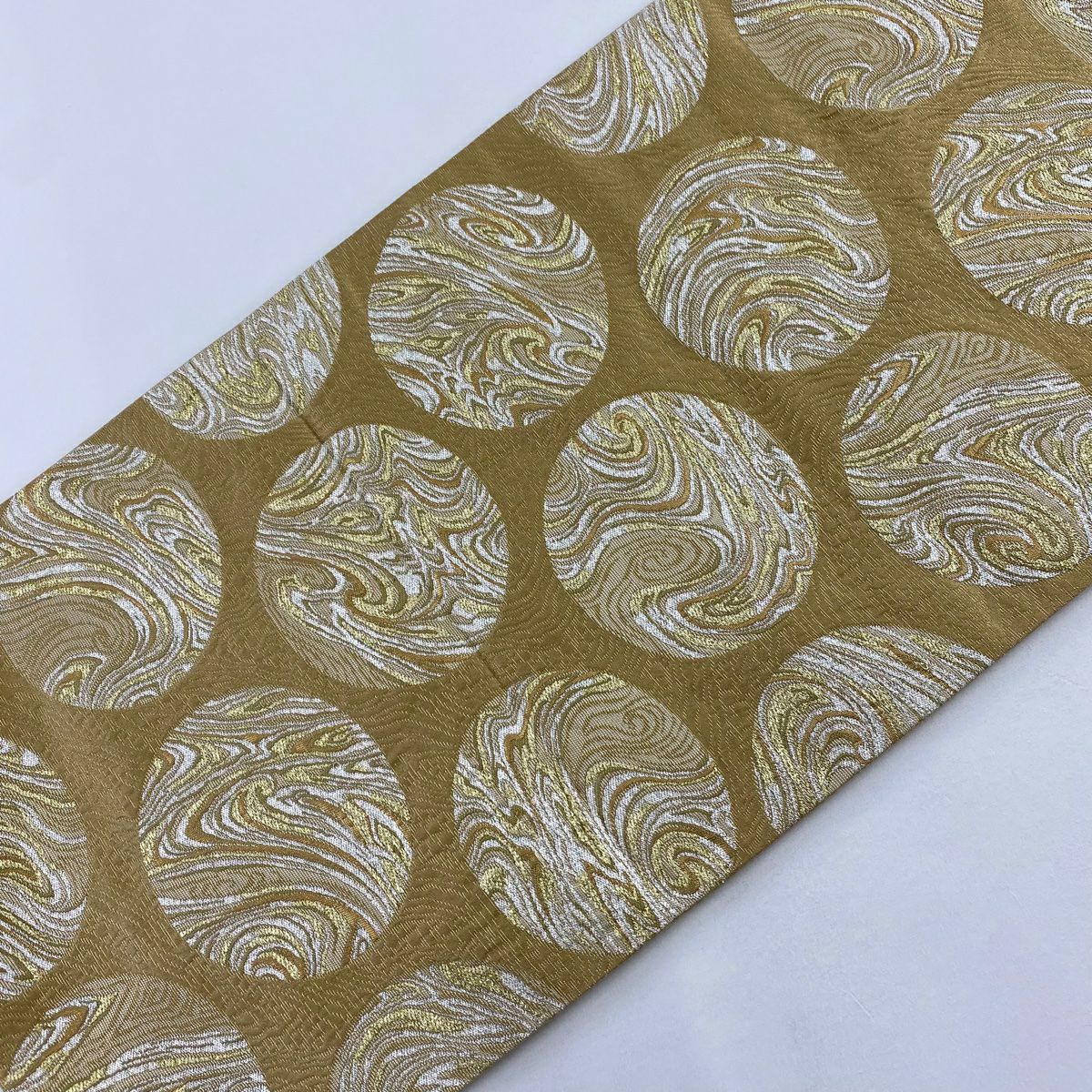 【美品】 袋帶 秀品級 清映粋薫風 圓文 幾何學圖案 金絲 金金箔 淺茶 六通 純蠶絲