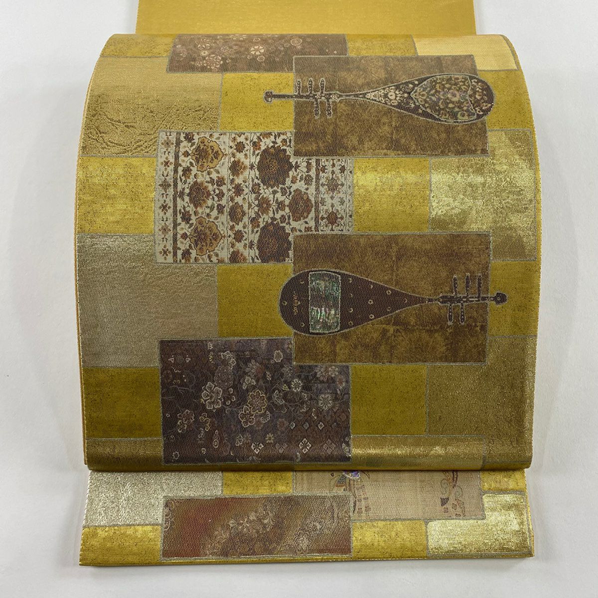 【美品】 袋帶 名品級 琵琶 草花紋 金金箔 金色 大鼓圖案 純蠶絲