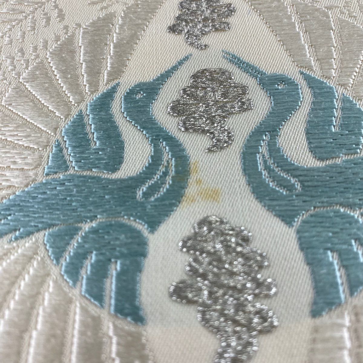 袋帶 名品級 向鳥葉紋 銀線 唐織 奶油色 六通 純蠶絲