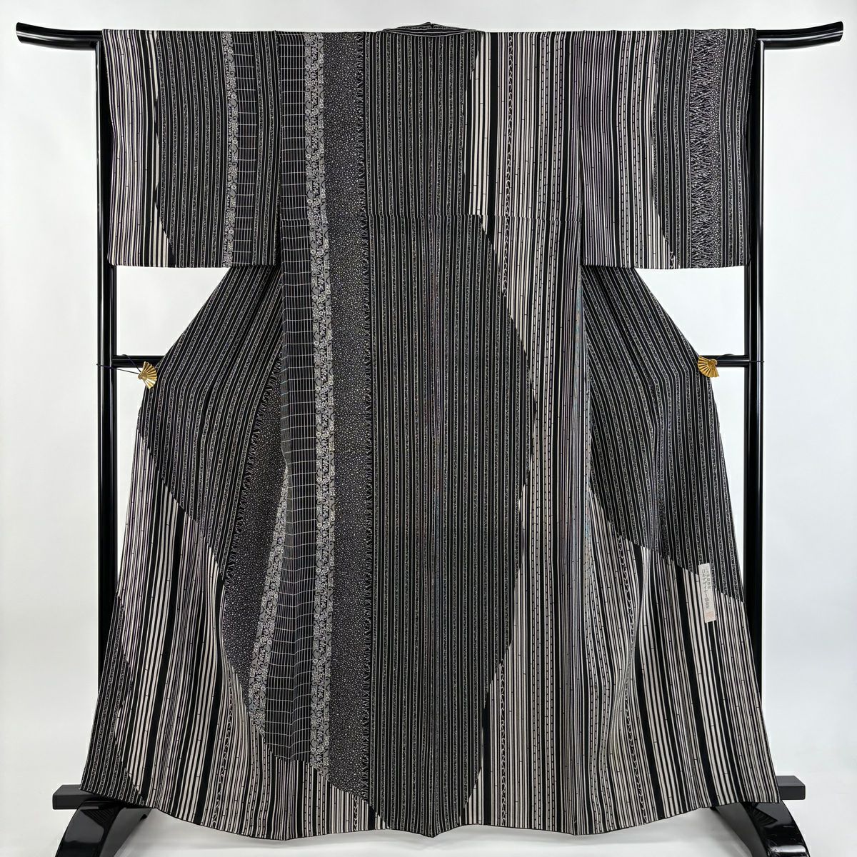 【美品】 付下 身長162cm 袖長64.5cm M 雙層 落款あり 縦縞 草花紋紋 黑 純蠶絲 名品級