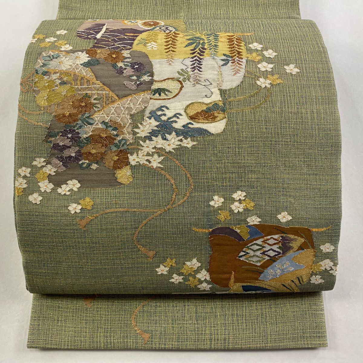 【美品】 袋帶 逸品級 綴織 鈴乃屋 和服 草花紋紋 金銀彩 灰綠色 大鼓圖案 純蠶絲