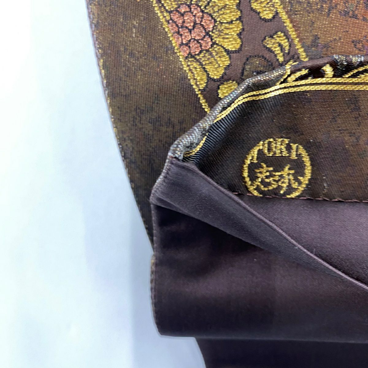 【美品】 袋帶 名品級 TOKI志すい 落款あり 花唐草紋 蝶 金糸 金金箔 茶 六通 純蠶絲