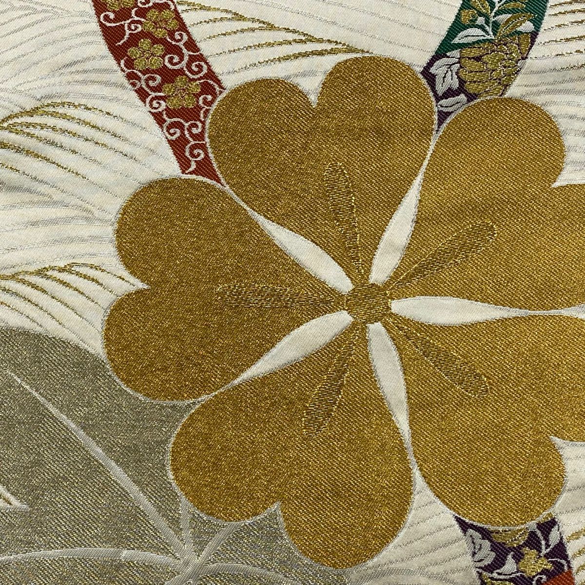 袋帶 秀品級 西陣織傳統工藝士 草花紋紋 立涌 金絲 金金箔 奶油色 六通 純蠶絲