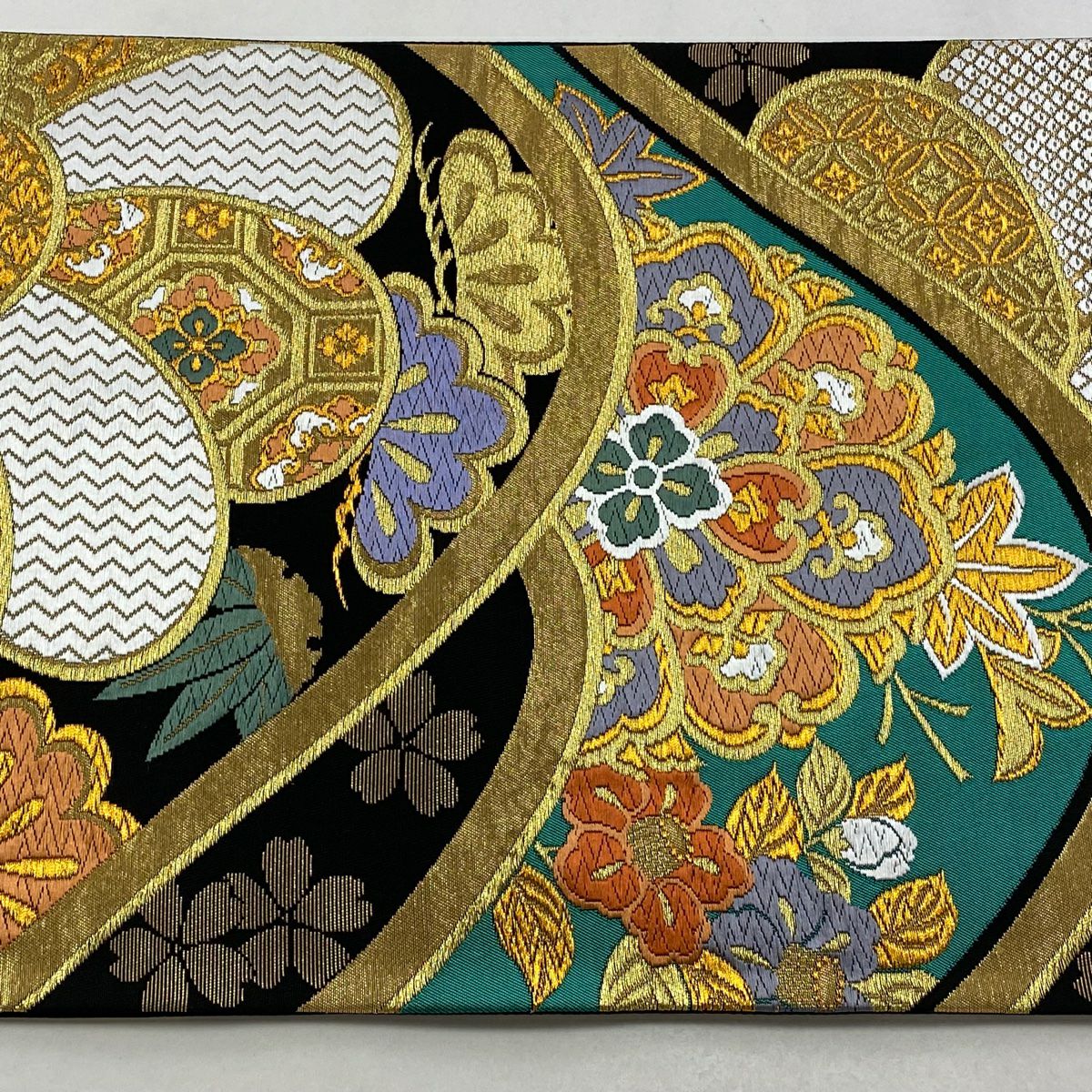 【美品】 袋帶 秀品級 華紋 蝶 唐織 金絲 黑 六通 純蠶絲