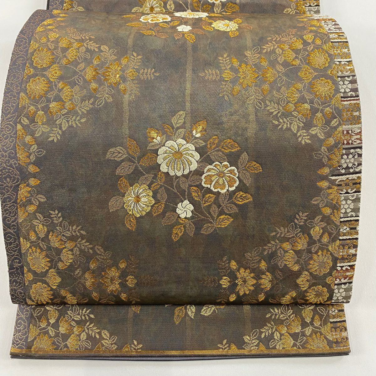 【美品】 袋帶 秀品級 證書齊全 草花紋紋 金絲刺繡 灰茶 六通 純蠶絲