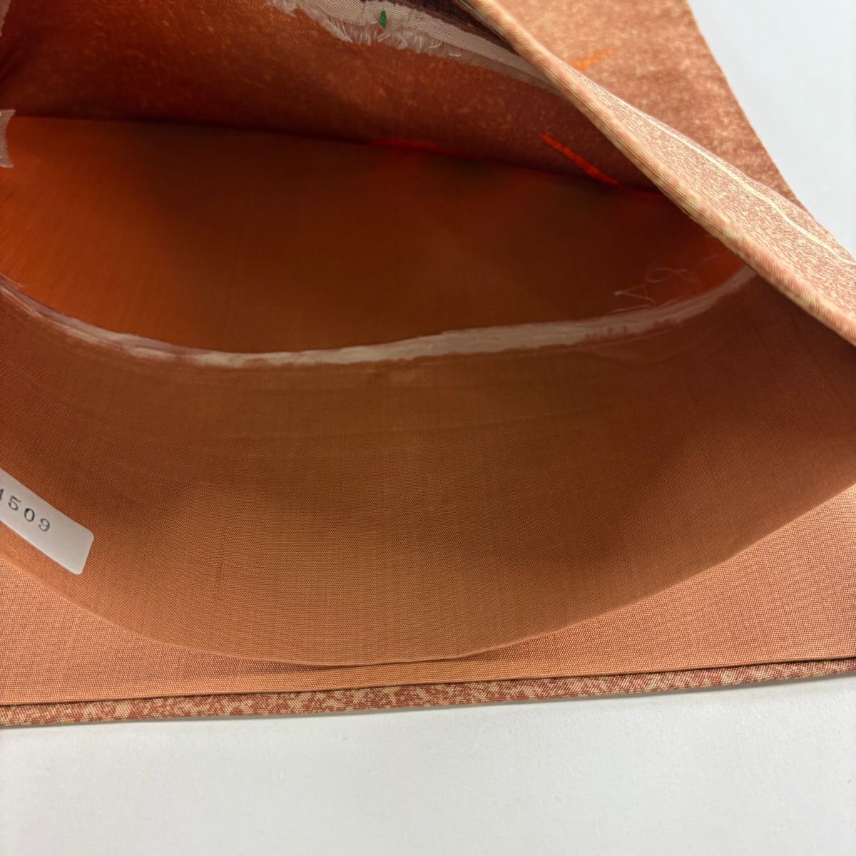 【美品】 袋帶 名品級 落款あり 証紙あり 大島紬織地 梅花 鶯 漸層 紅茶 お太鼓柄 純蠶絲