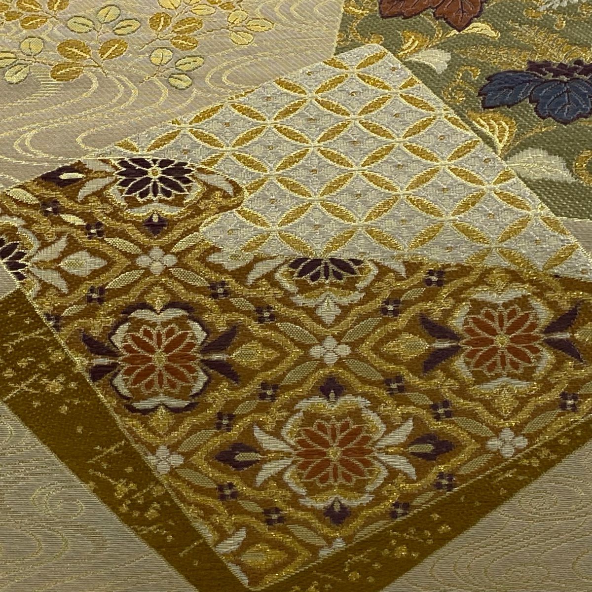 【美品】 袋帶 秀品級 色紙 有職紋樣 金金箔 金絲 米色 六通 純蠶絲
