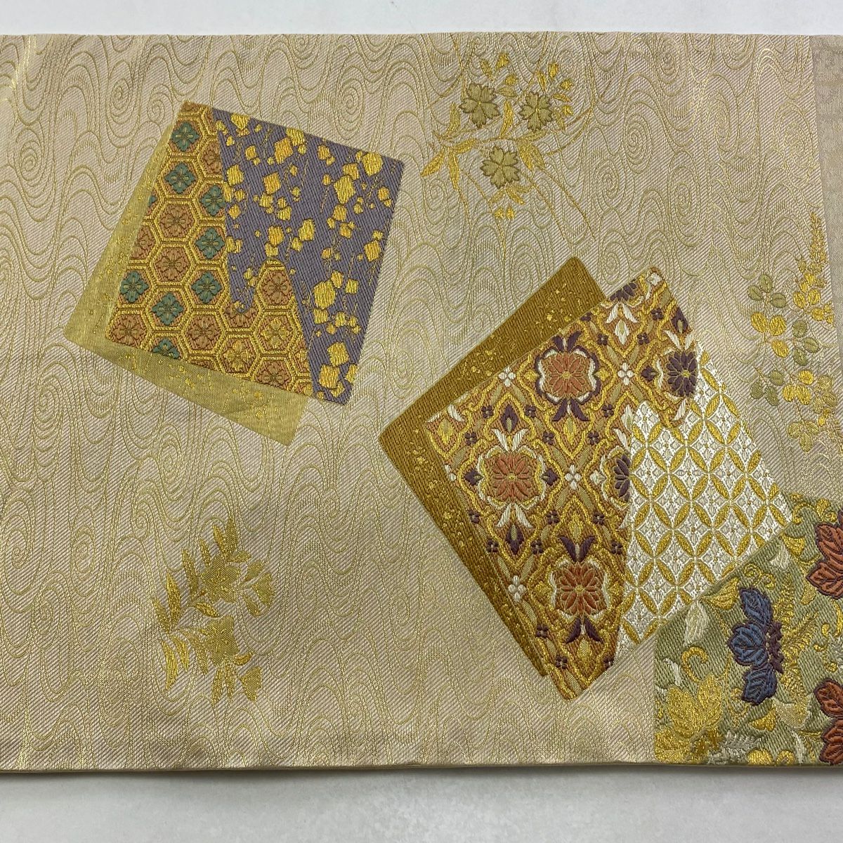 【美品】 袋帶 秀品級 色紙 有職紋樣 金金箔 金絲 米色 六通 純蠶絲