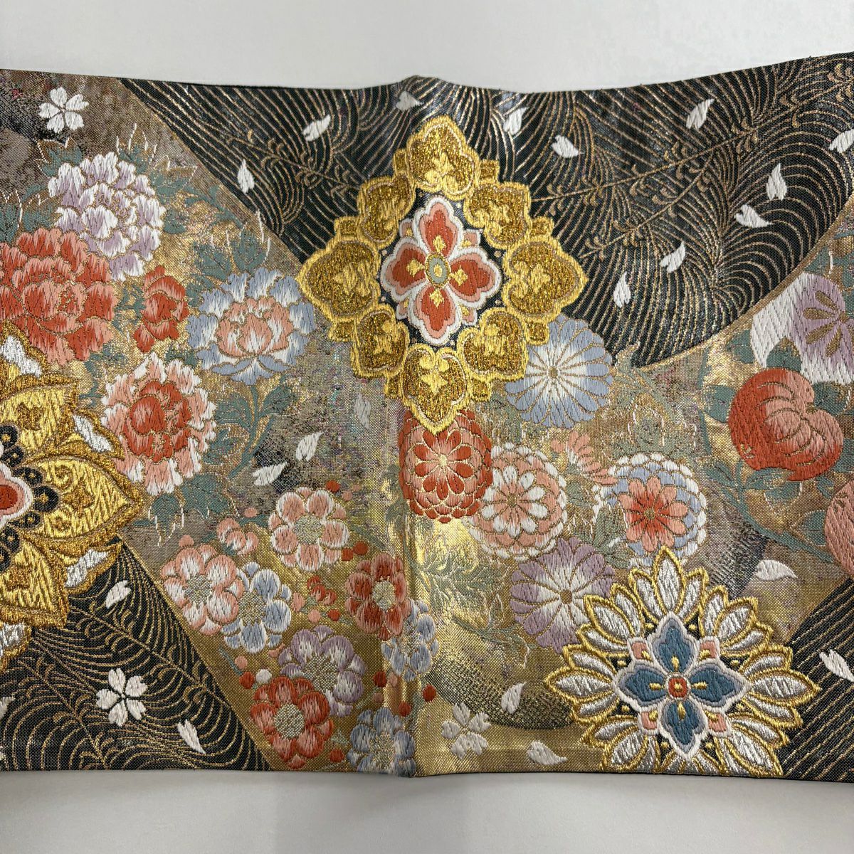 【美品】 袋帶 秀品級 華紋 草花紋 金銀彩 金金箔 金 六通 純蠶絲
