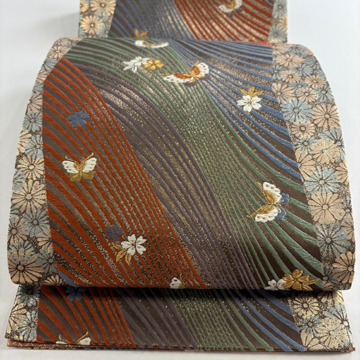 【美品】 袋帶 秀品級 蝶 菊花 金絲 金金箔 茶紫 六通 純蠶絲