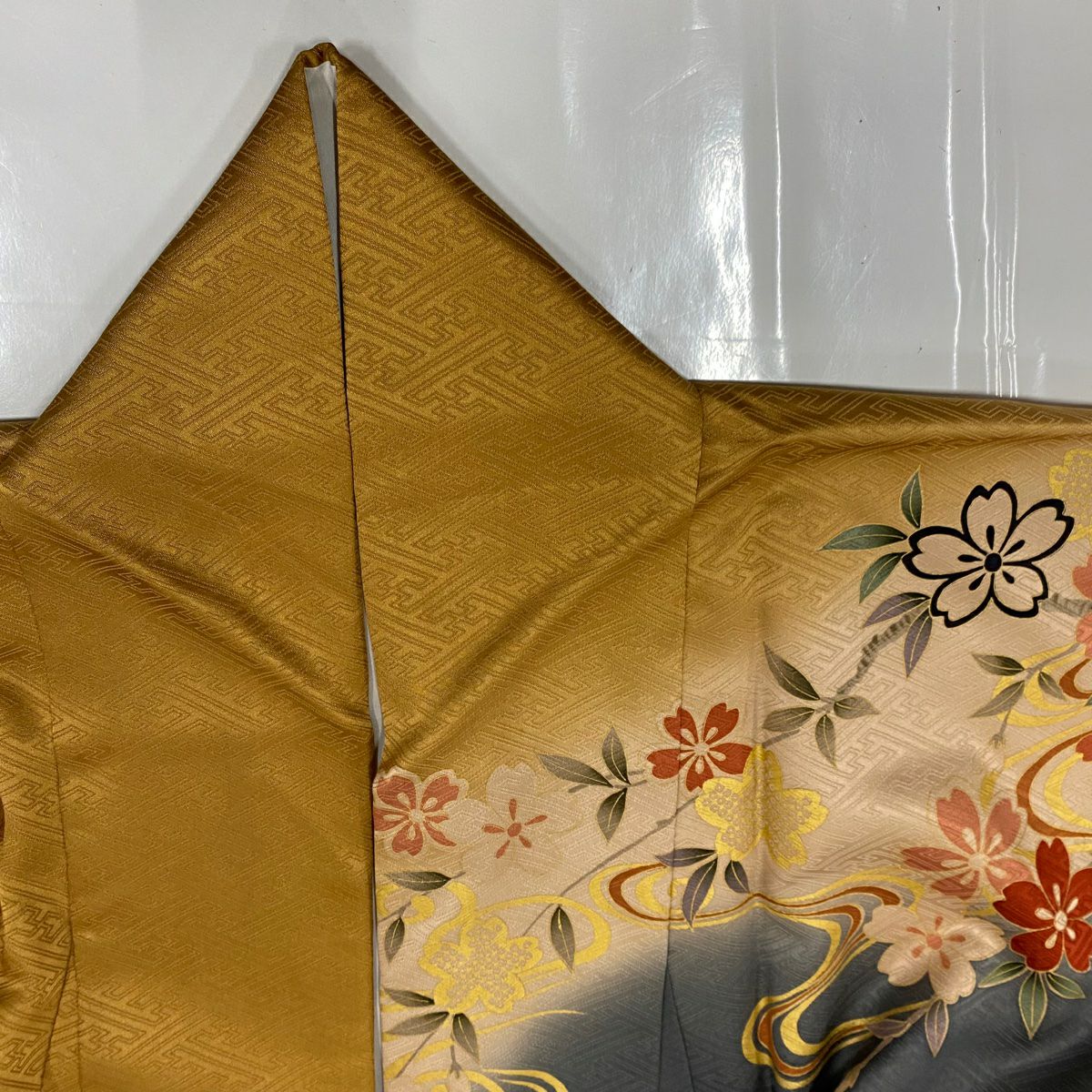 【美品】振袖禮服 身長166.5cm 袖長67cm L 雙層 鈴乃屋 御所車 櫻花 金絲 金銀彩 黃土 純蠶絲 秀品級