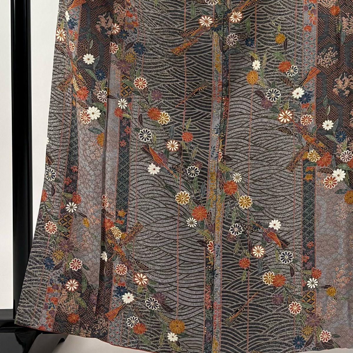 【美品】 小紋 身長163.5cm 袖長65cm M 雙層 波 草花紋紋 金彩裝飾 灰紫 純蠶絲 秀品級