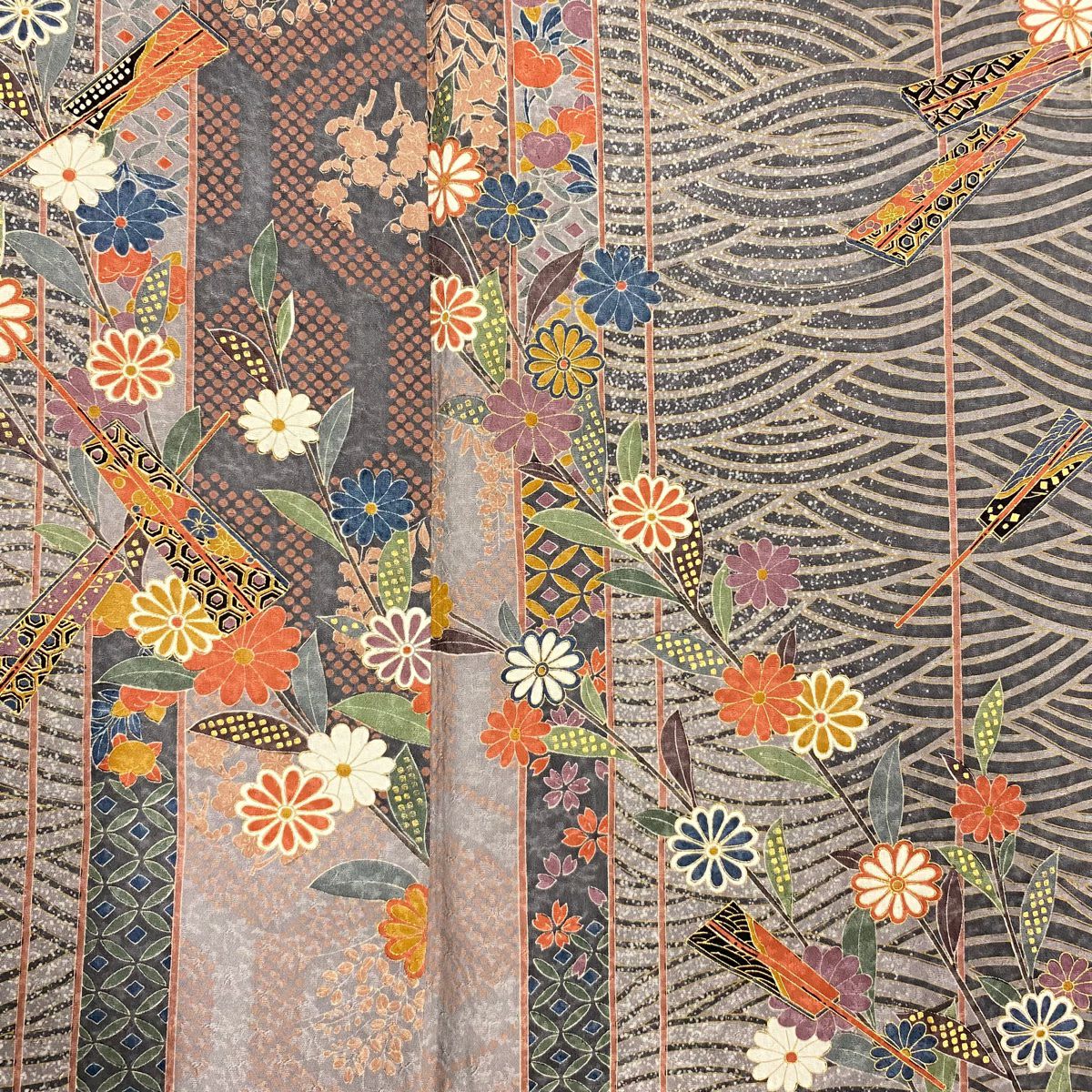 【美品】 小紋 身長163.5cm 袖長65cm M 雙層 波 草花紋紋 金彩裝飾 灰紫 純蠶絲 秀品級