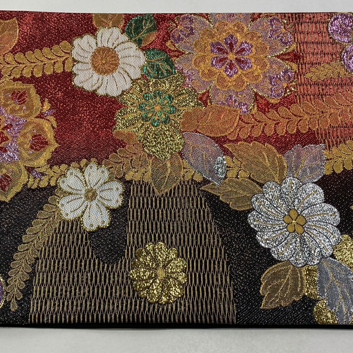 【美品】 袋帶 秀品級 草花紋紋 金糸 金金箔 紅 六通 純蠶絲