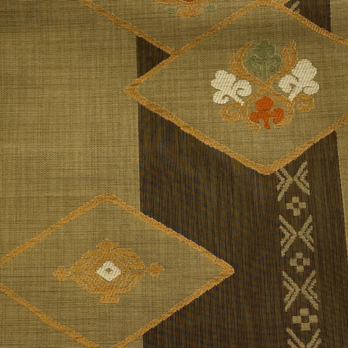 【美品】 袋帶 秀品級 附有落款 菱形 草花紋 茶綠 六通 純蠶絲