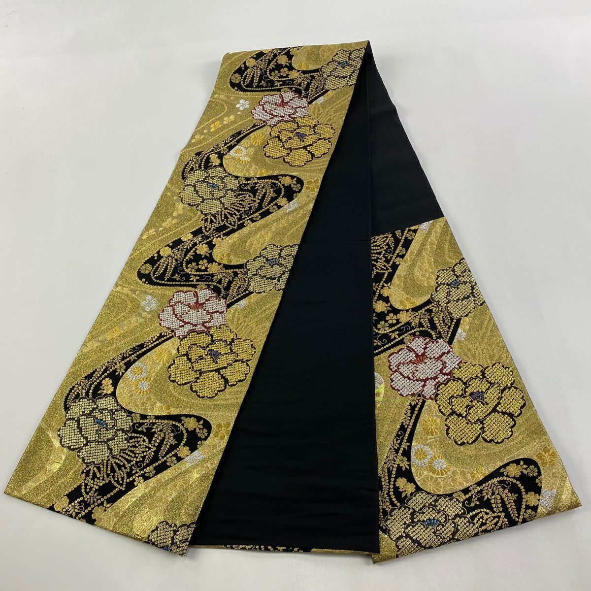 【美品】 袋帶 秀品級 牡丹 草花紋 金糸 金金箔 金色 六通 純蠶絲